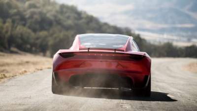 Новый Tesla Roadster установил рекорд скорости среди электрокаров